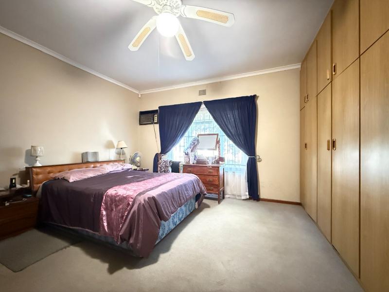 4 Bedroom Property for Sale in Bergzicht Western Cape